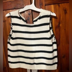 Like NEW tie back sweater